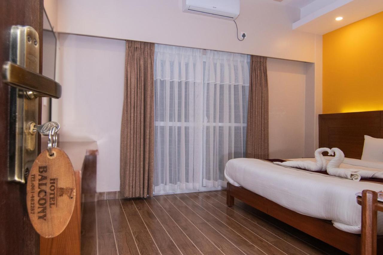 Hotel Balcony โพคารา ภายนอก รูปภาพ
