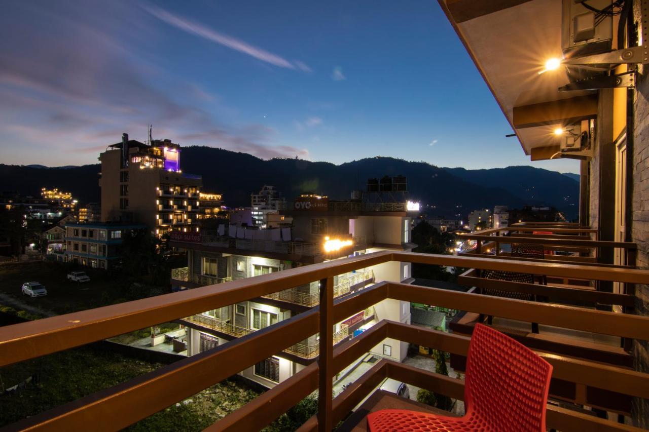 Hotel Balcony โพคารา ภายนอก รูปภาพ